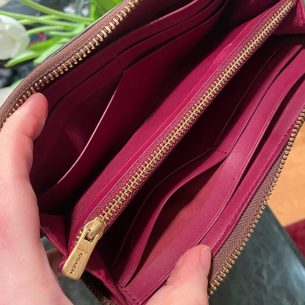 Coach Signature C Brown & Tan Leather Wallet - Picture 7 of 9